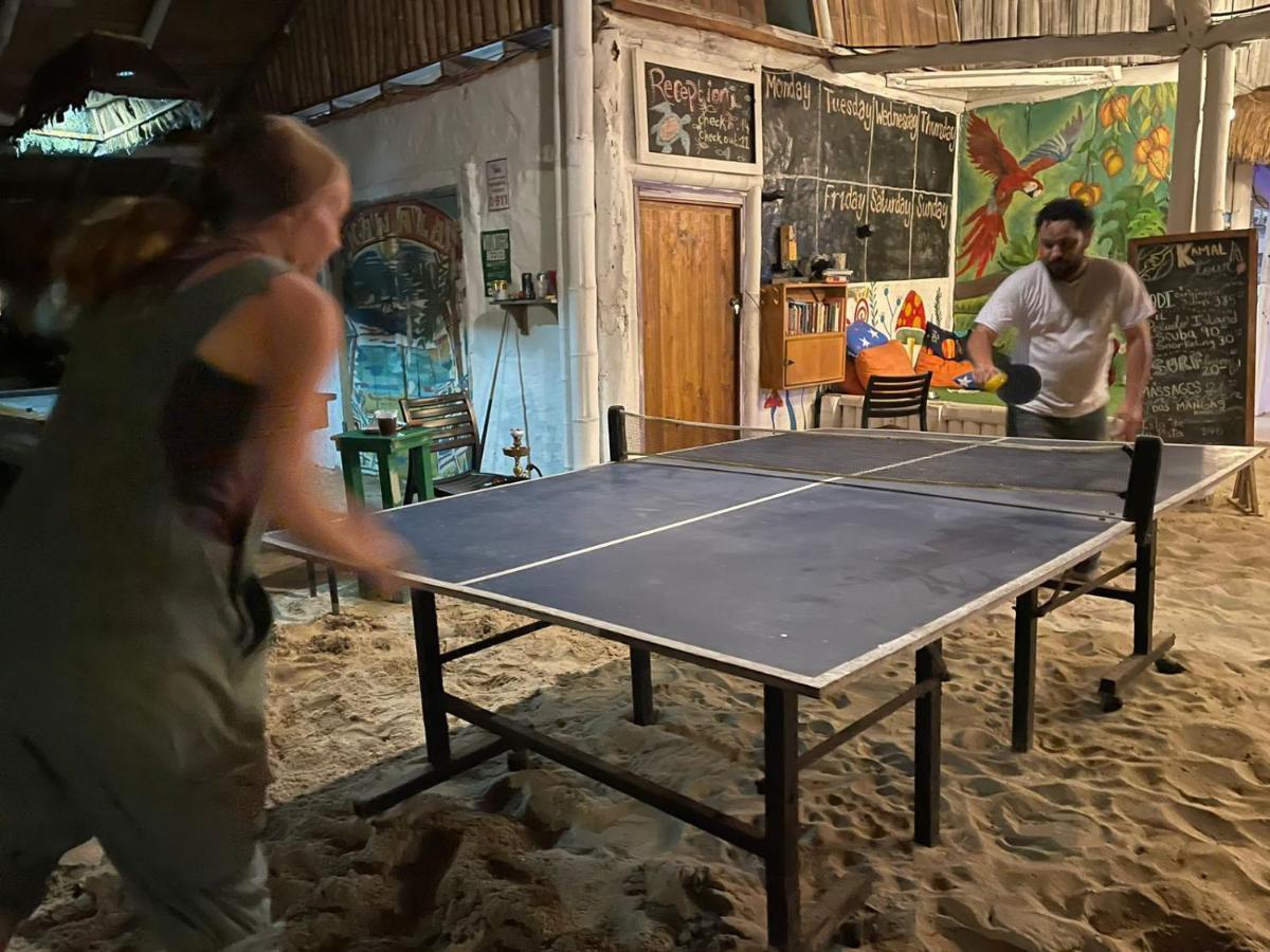 Kamala Surf & Backpacker Hostel Montañita Eksteriør billede
