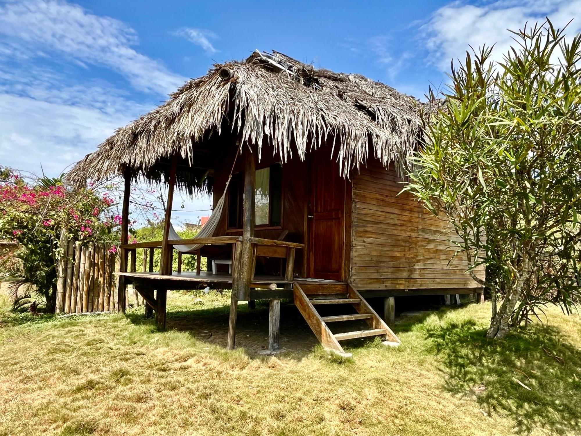 Kamala Surf & Backpacker Hostel Montañita Eksteriør billede