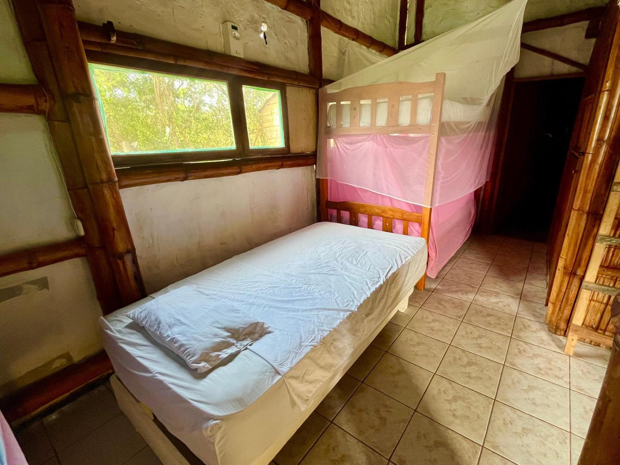 Kamala Surf & Backpacker Hostel Montañita Eksteriør billede