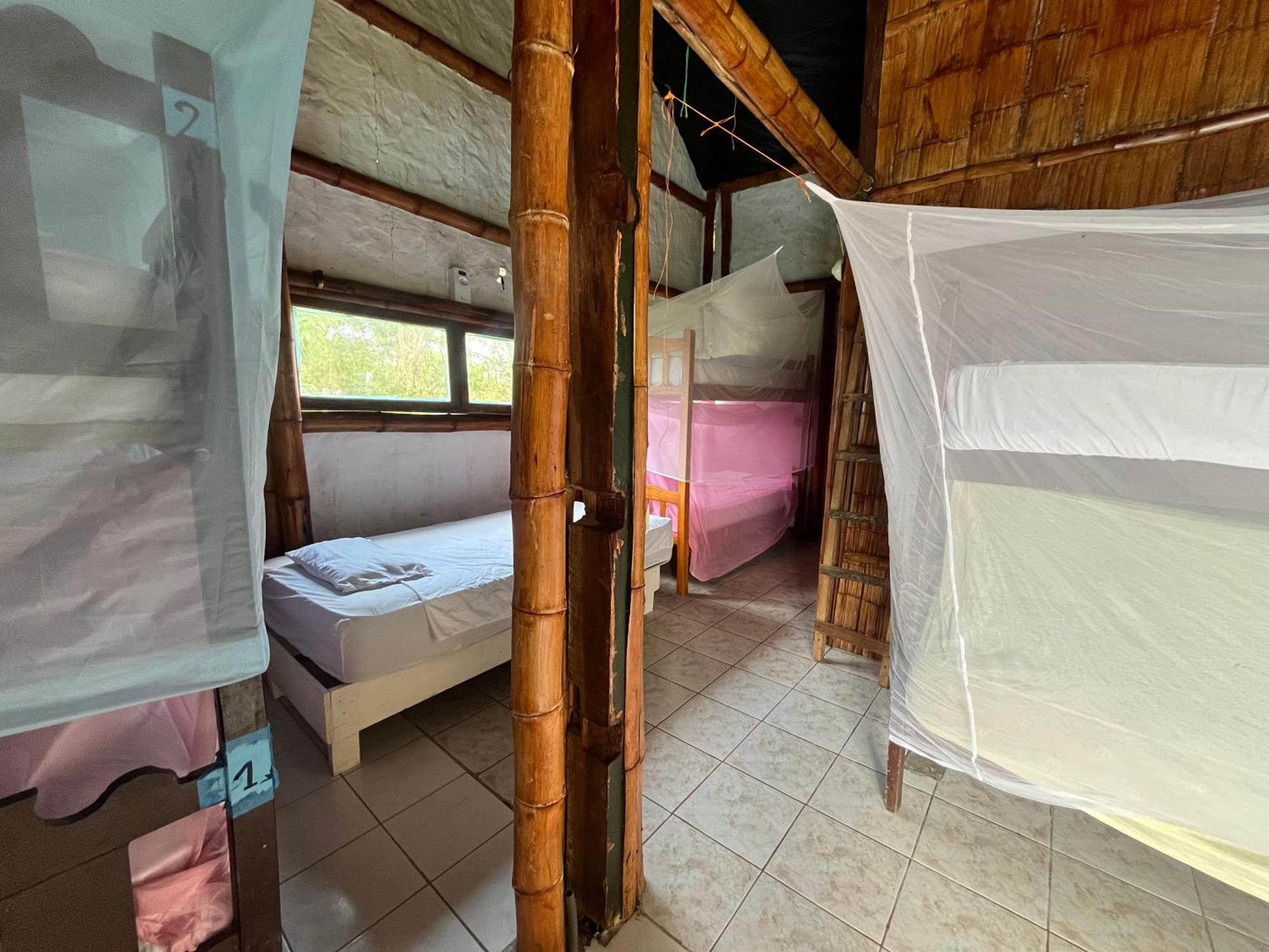 Kamala Surf & Backpacker Hostel Montañita Eksteriør billede